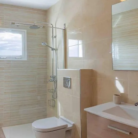 Esmeralda. Luxury. 1 Line Of The Ocean. View! Quality! *