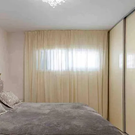 Apartment Esmeralda. Luxury. 1 Line Of The Ocean. View! Quality! *